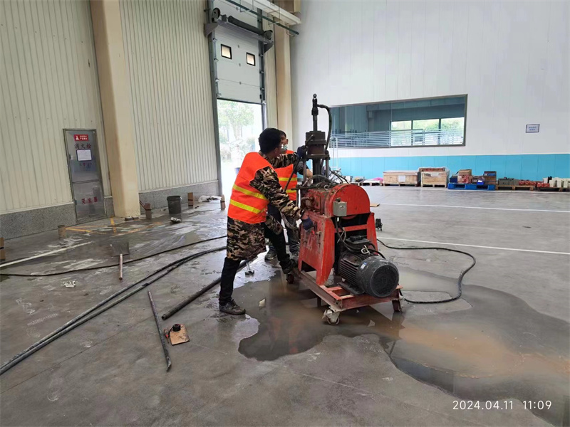 喀什厂房地面下沉塌陷注浆加固施工